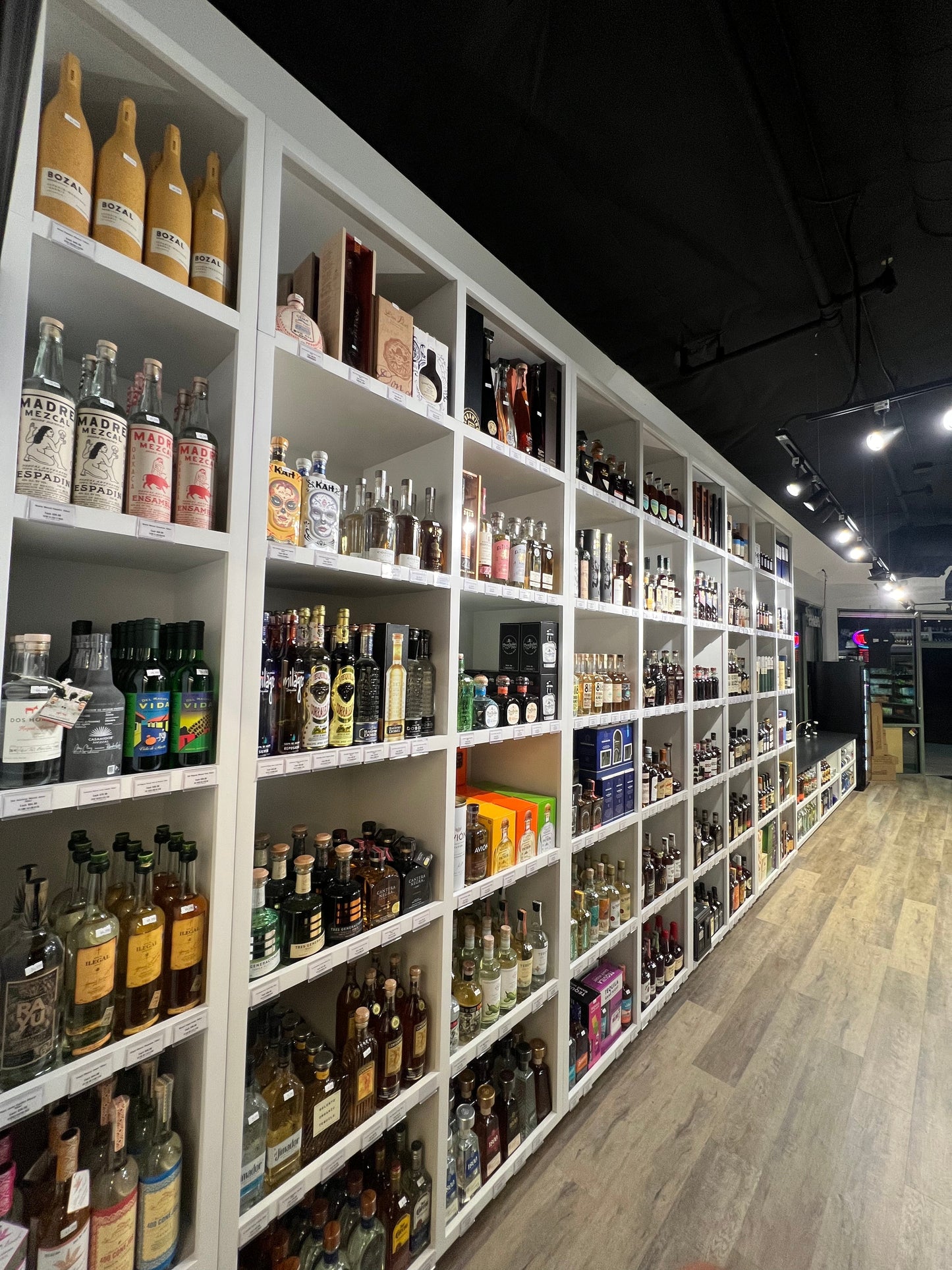 English Harbor Rum 2 Year Gold Liter (NEW!)